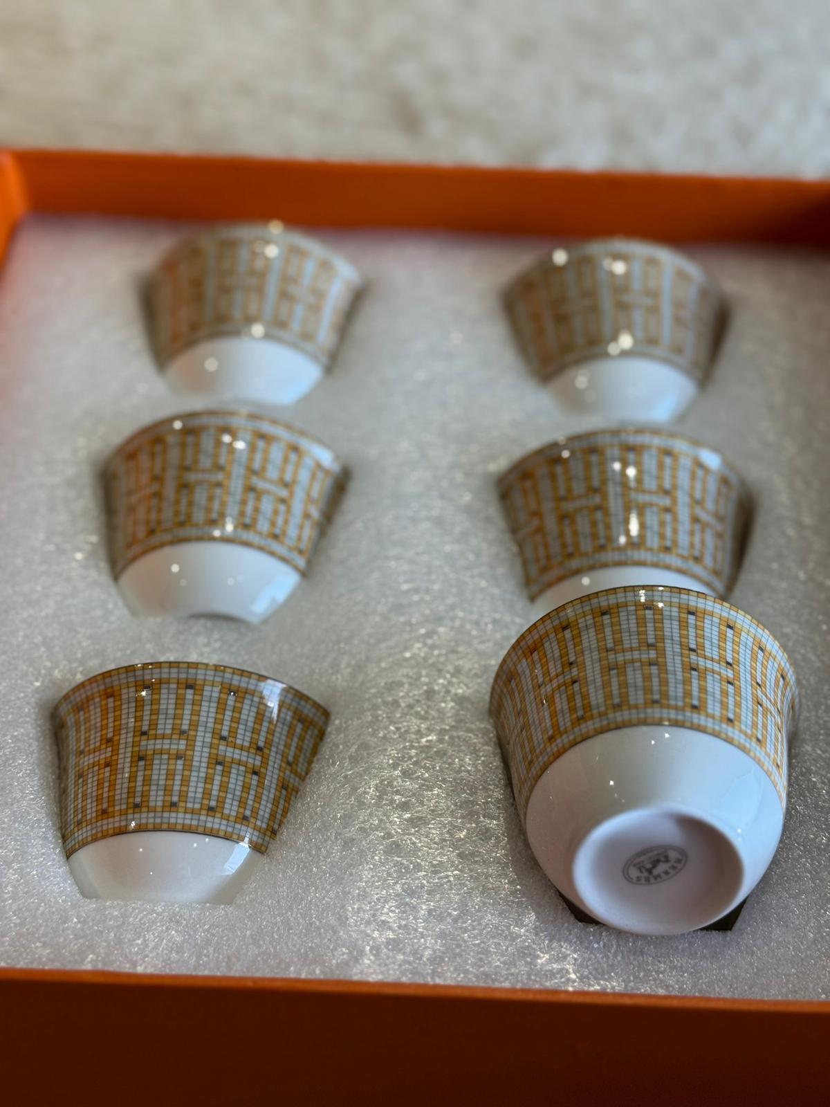 فناجين قهوة عربية